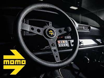 MOMO】レース320mm ステアリングホイール(ブラックレザー)