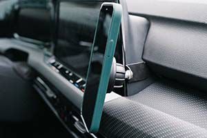 フォルクスワーゲン ゴルフ8 スマホホルダー 輸入車カスタムパーツ専門