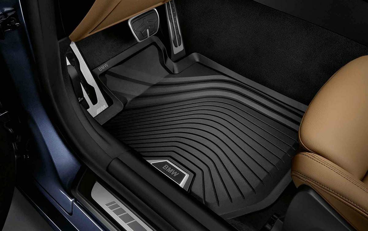  420i 4シリーズ純正 フロアマット フロアカーペット 4分割 フロント/リア 106480-11 BMW - BMW 420i 4シリーズ純正 フロアマット 4分割 106480-11の通販 by