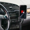 BMW 3シリーズ(E36)専用 マグネット・スマホホルダー【Rennline】　商品取り付け時のイメージ画像(運転席から)