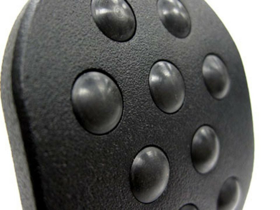 ポルシェ 911/930/993用 アルミアクセルペダル(ラバーグリップ付)ブラック【Rennline】　グリップラバー付きブラックペダルのイメージ画像
