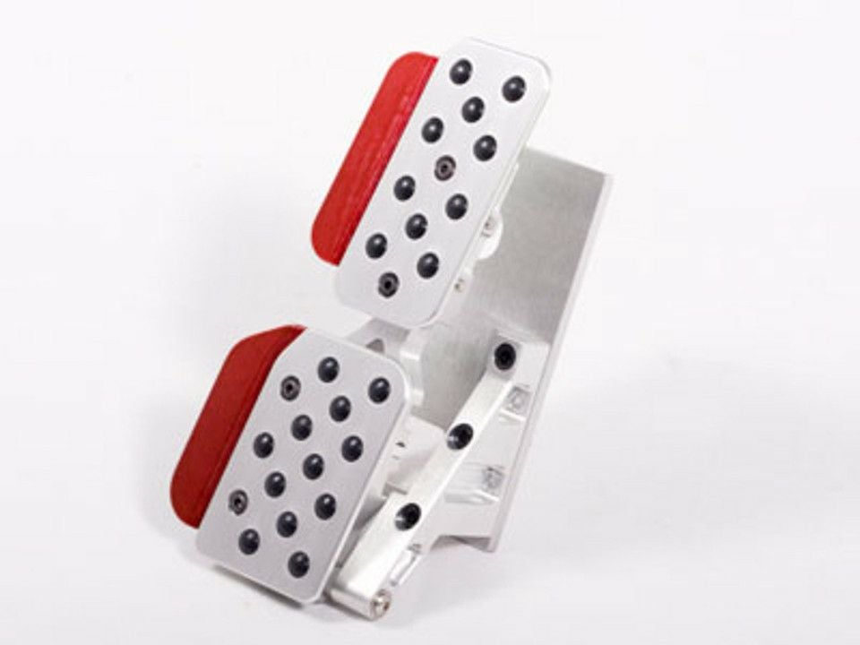 ポルシェ 997/987ボクスター/ケイマン REV4 アジャスタブル 3ピースペダルセット シルバー/ブラック【Rennline】　アクセルペダルの画像(画像はシルバー/レッドのもの)