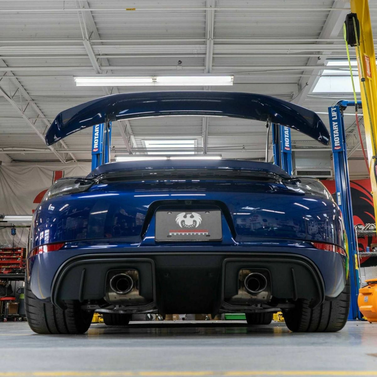 Fabspeed】モノブロック ウイングライザー(クリンクルブラック
