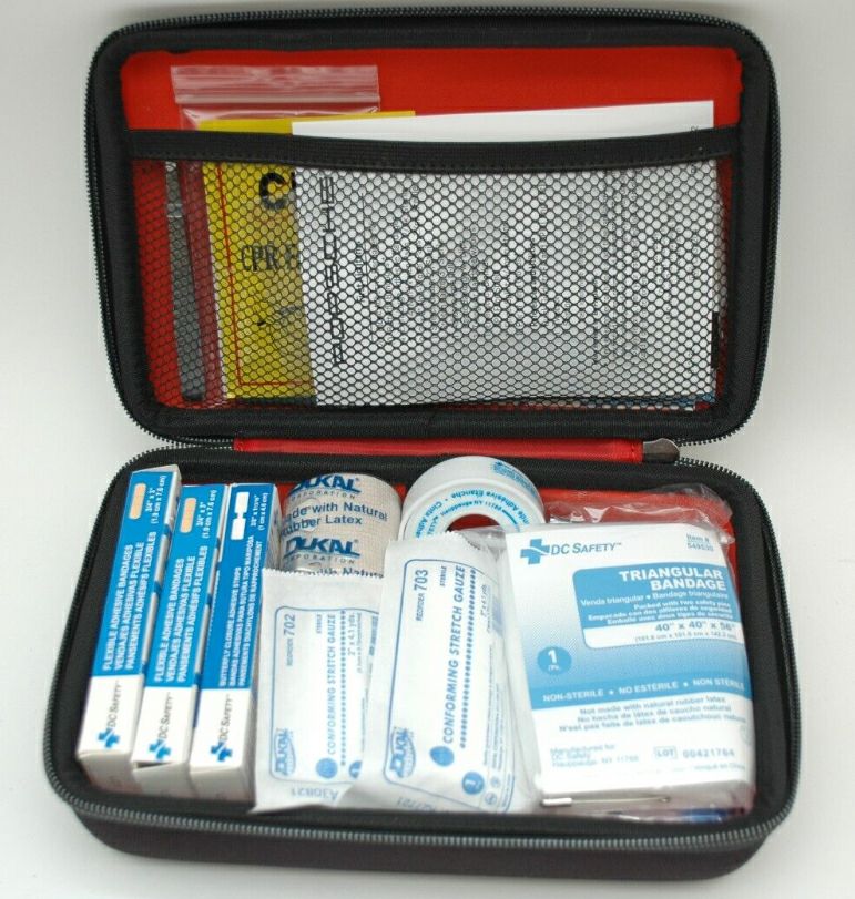 ポルシェ 応急セット ポルシェ純正】First-Aid キット PNA4441974
