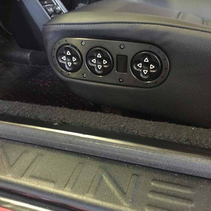 ポルシェ シートスイッチベゼル 新品 ブラック RENLINE 911 ポルシェ 930／964等 シートスイッチベゼル(ブラック・3スイッチ