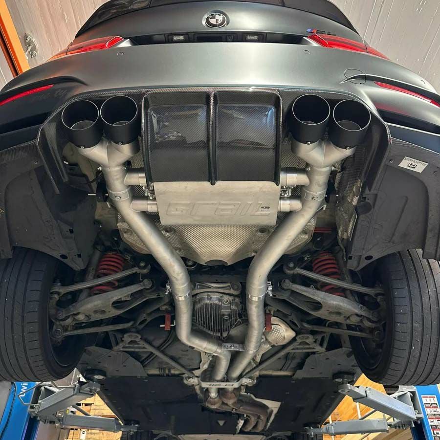 BMW M3(F80)／M4(F82) ECE認証 可変バルブマフラー(ブラックテール