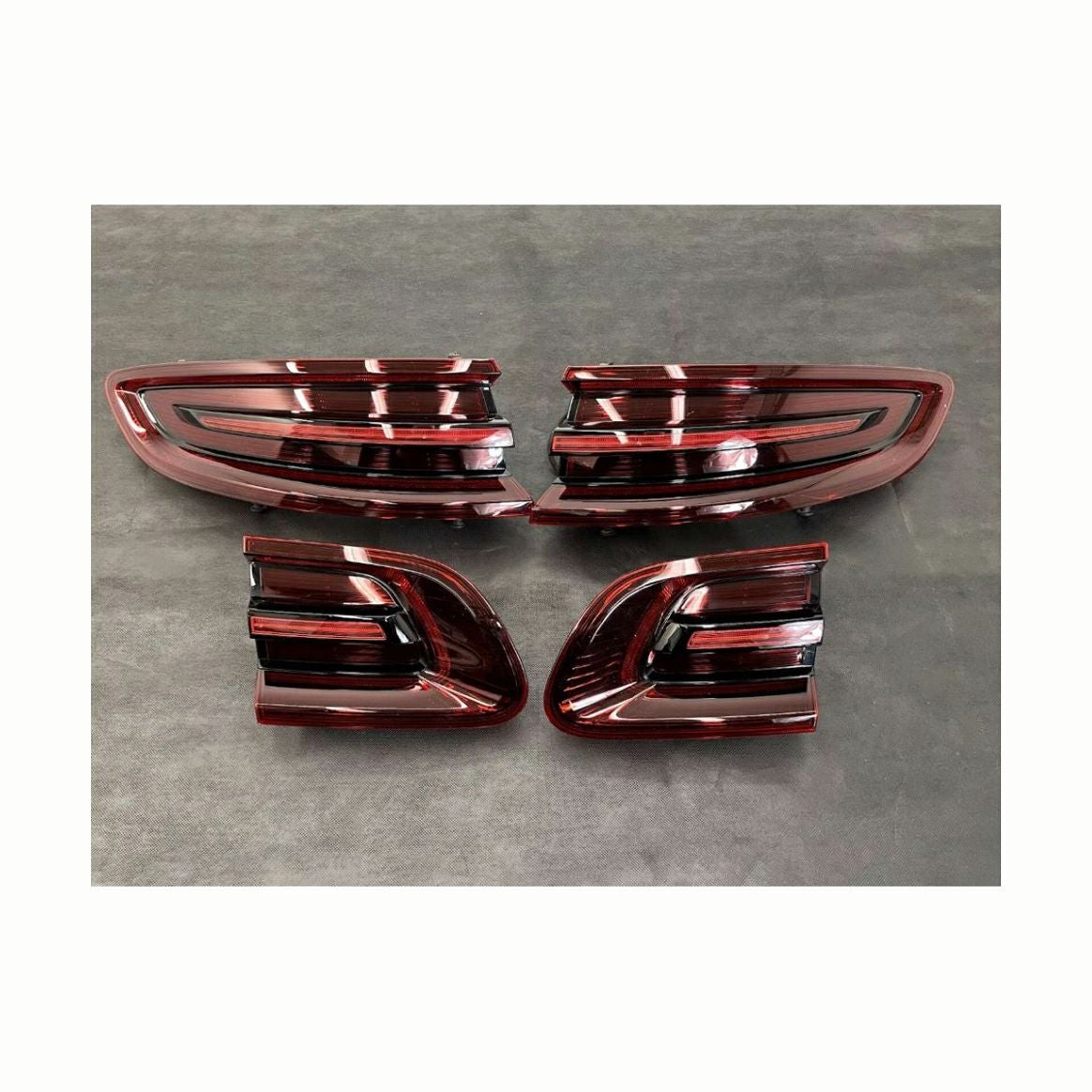 ポルシェ純正】ポルシェ 95Bマカン ティンテッドルック LED テール
