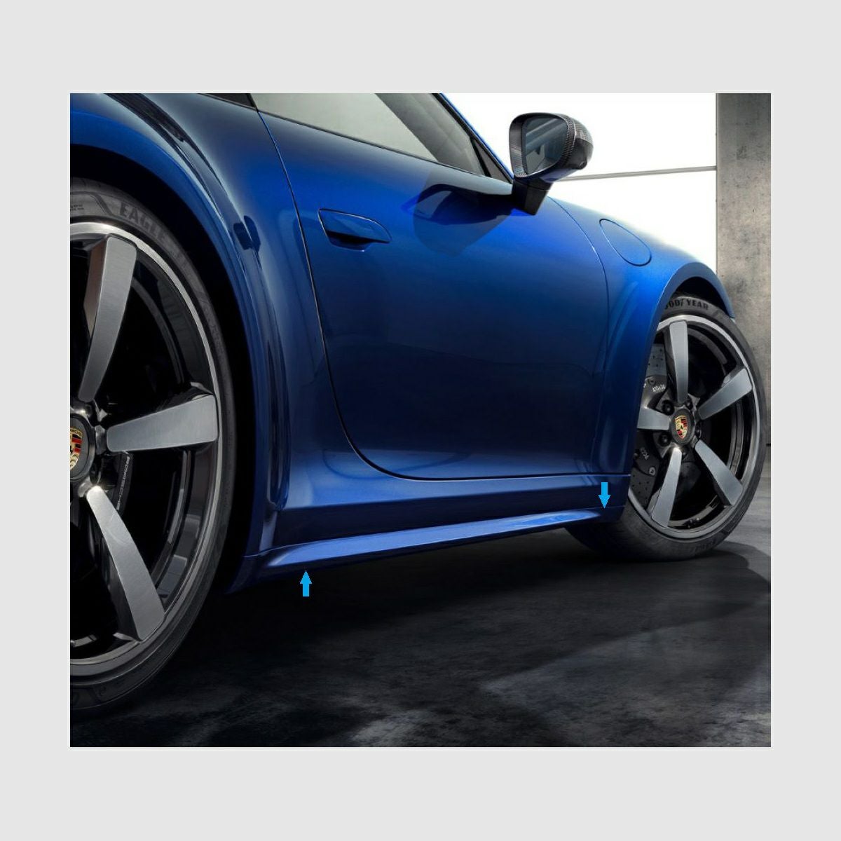 ポルシェ純正】ポルシェ 992(911)カレラ スポーツデザイン サイド