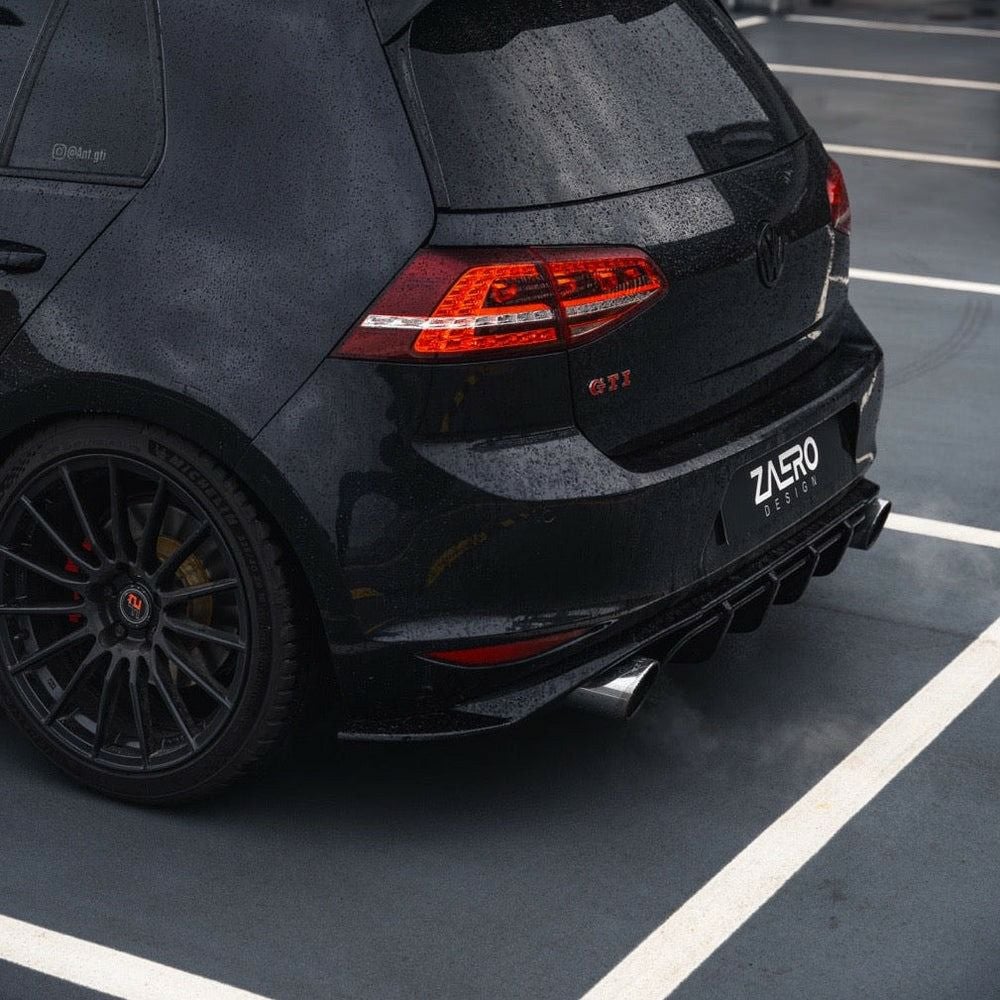 フォルクスワーゲン ゴルフ7GTI前期 EVO-1 グロスブラック・リア