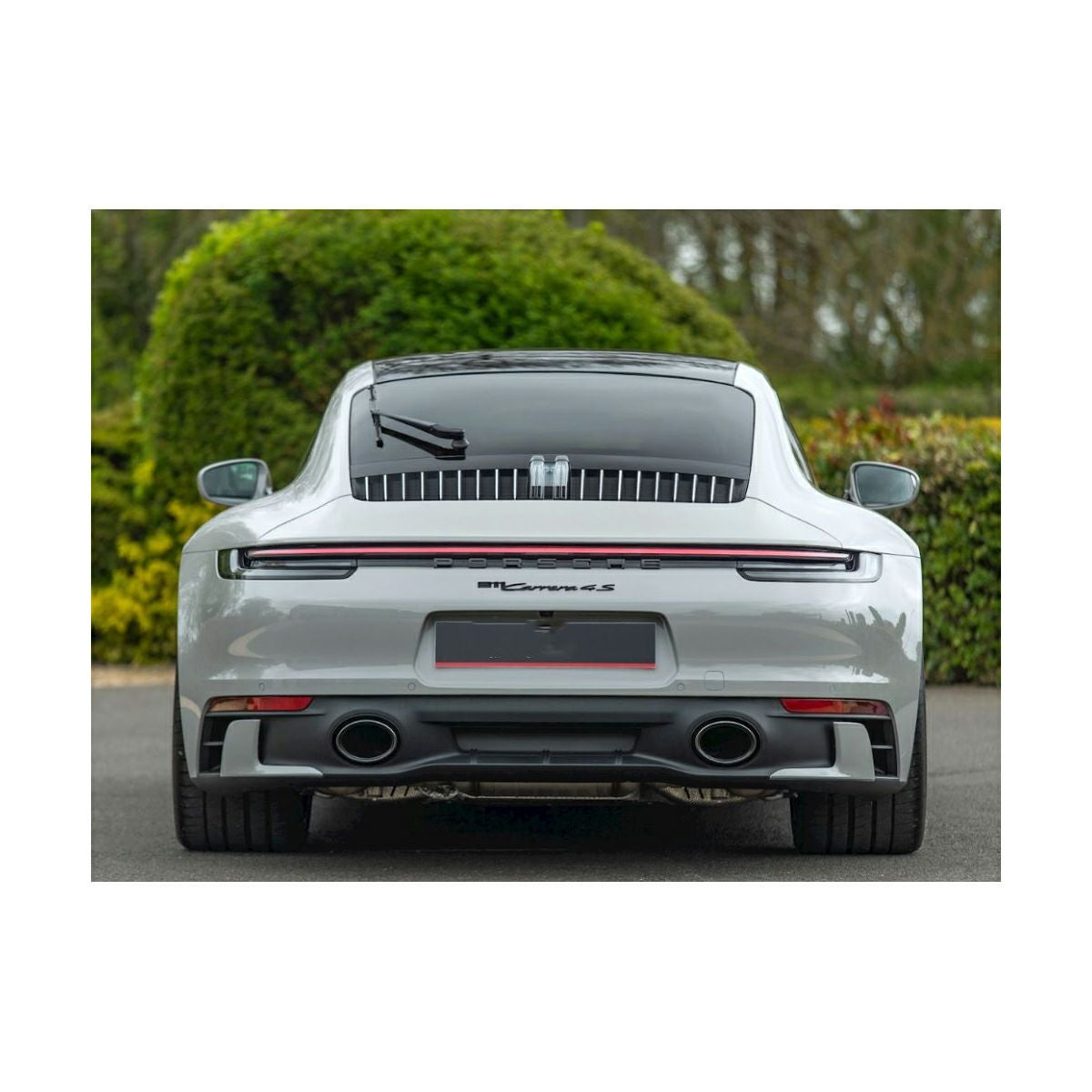 ポルシェ純正】ポルシェ 992.1カレラ／GTS リアバンパー サイド トリム