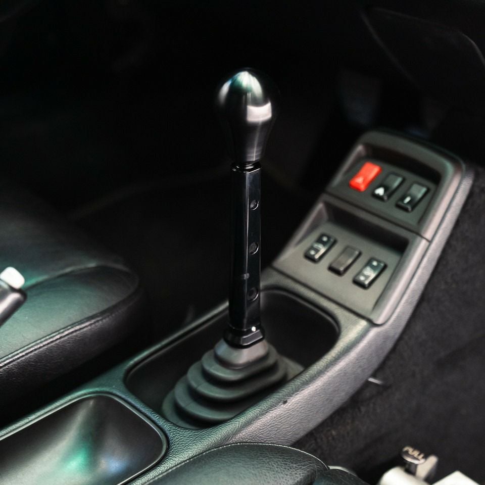 ポルシェ(PORSCHE) 993カレラ ステアリング シフト 輸入車カスタム
