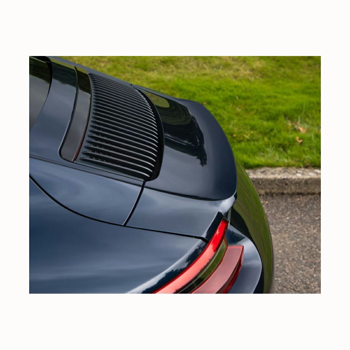 ウイング（スポイラー）