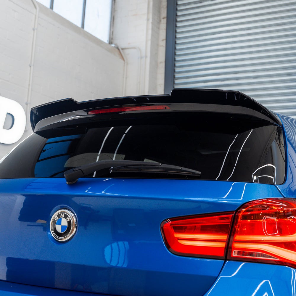 BMW 1シリーズ(F20) V2 グロスブラック・リアスポイラー【ZAERO DESIGN】